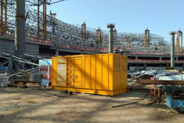 红古发电机出租如何判断空气滤清器是否需要更换？